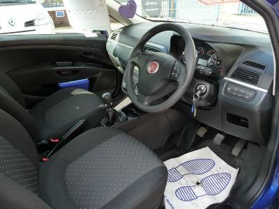  2009 Fiat Punto 1.4 8v 3dr thumb 7