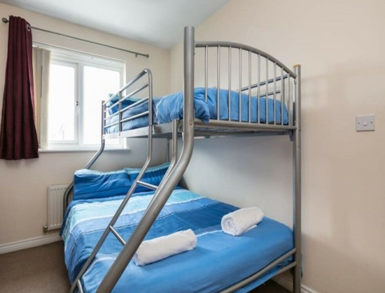 Large 6 Bed House Manchester - Short Term Let  6