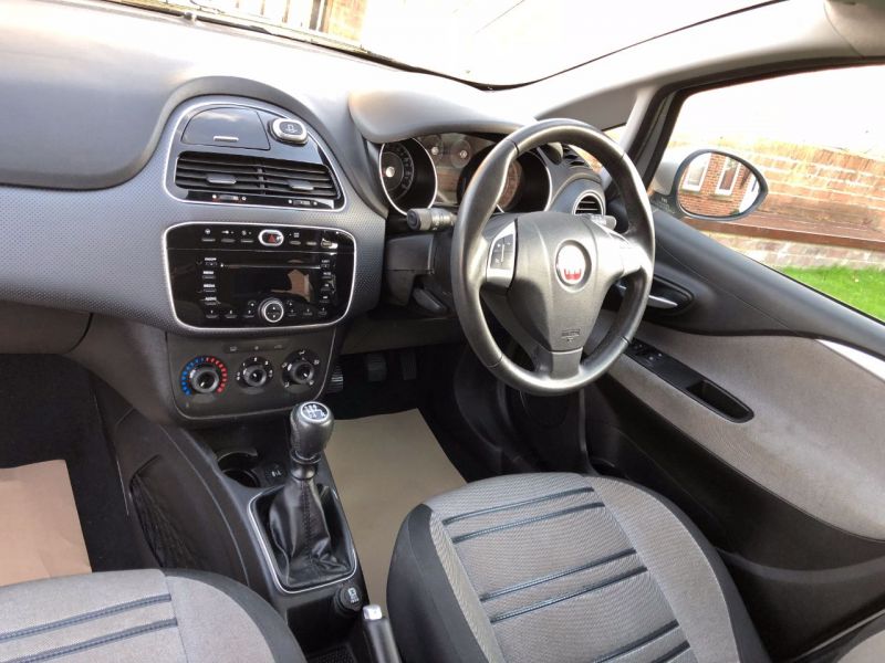  2011 Fiat Punto Evo 1.4 5dr  7