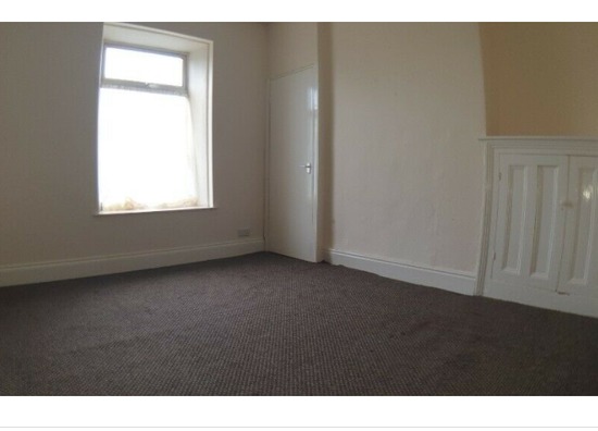 New! Beautiful, New 2 Bed House to Let on William Street  3