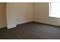 New! Beautiful, New 2 Bed House to Let on William Street thumb 5