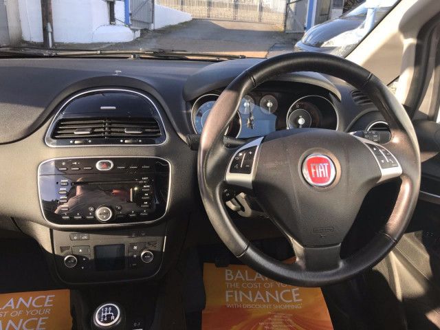  2014 Fiat Punto 1.2 3d  6