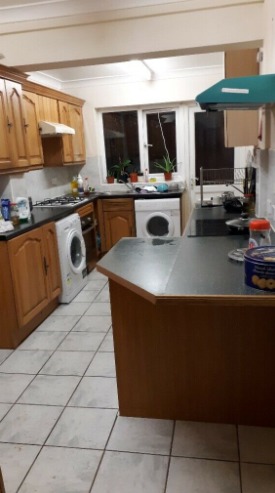 Large Single Room £400 Per Month in South Harrow  5