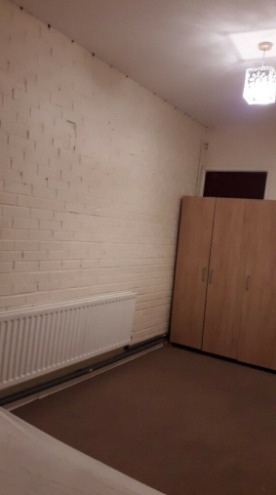 Large Single Room £400 Per Month in South Harrow  1