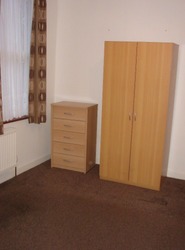1 Bedroom Flat in Great Location - Spacious & Fully Furnished thumb 7