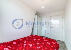 Stunning Room for Rent Available in Streatham thumb-46279