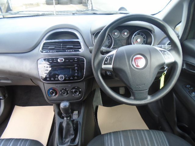  2010 Fiat Punto Evo 1.4 3dr  6