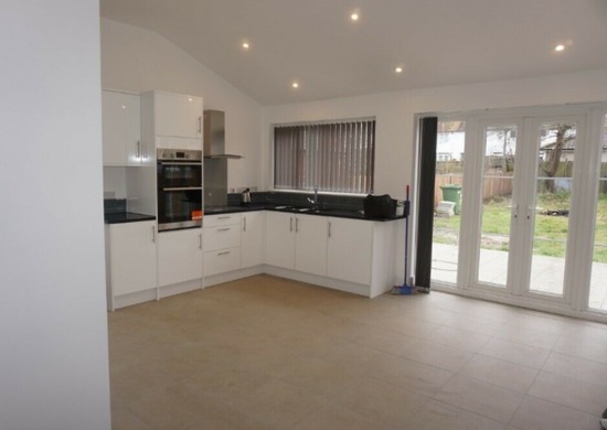 Impressive 6 Bedrooms Semi-Detached House Available to Rent  5