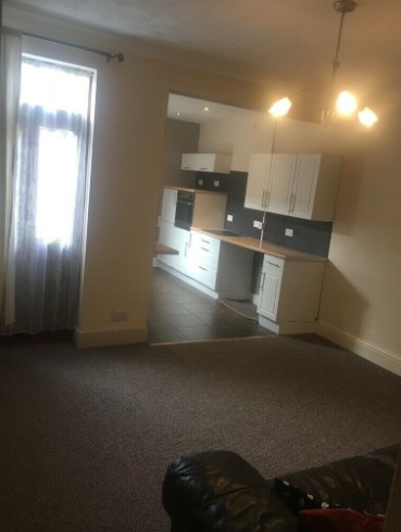 2 Bed House to Rent - Stoke  4