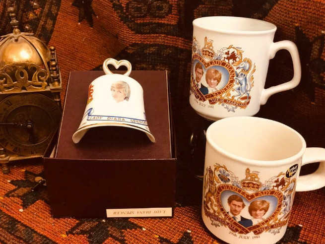 Commemorative Collection of Royal Bone China Bell  7