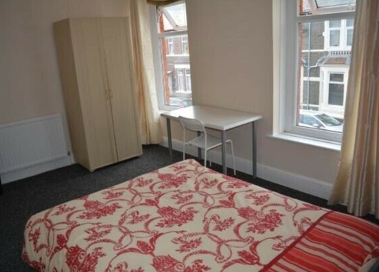 Large Double Rooms To Rent  3
