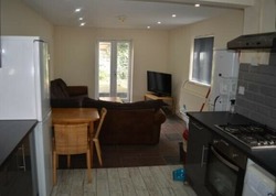 Large Double Rooms To Rent thumb-46951