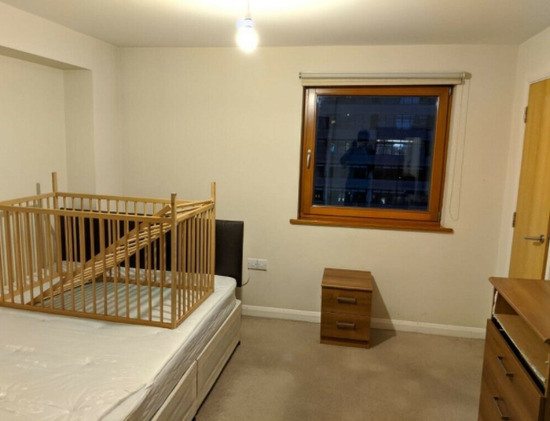 Beautiful 1 Bedroom Flat to Let  7