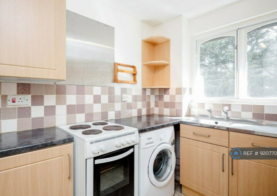 1 Bedroom Flat in Donne House  3
