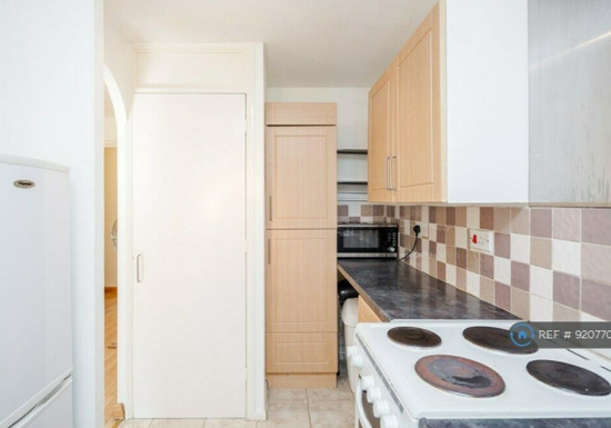 1 Bedroom Flat in Donne House  5