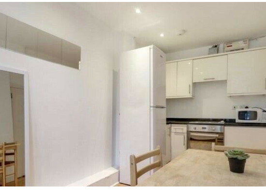 Newly Refurbished 3 Double Bed Flat  3