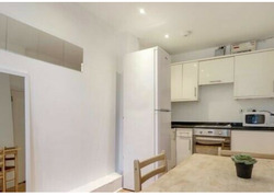 Newly Refurbished 3 Double Bed Flat