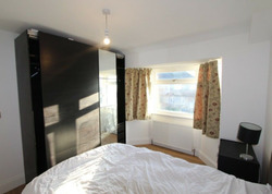 Double Room Now Available In Edmonton N18 thumb-47494