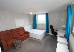 Spacious Double Room Now Available in N22 thumb-47496