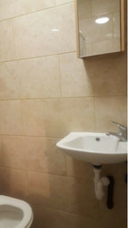 Clean Ensuite Room in Ilford thumb-47641