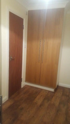 Clean Ensuite Room in Ilford thumb 5