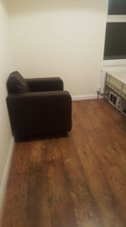 Clean Ensuite Room in Ilford thumb 6