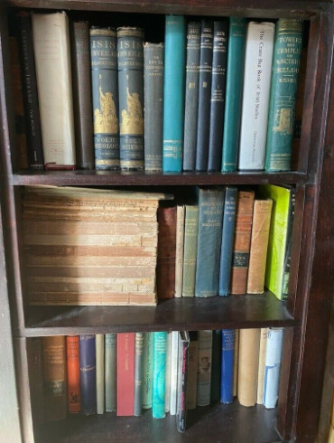 Wanted Good Quality and Antiquity Books  0