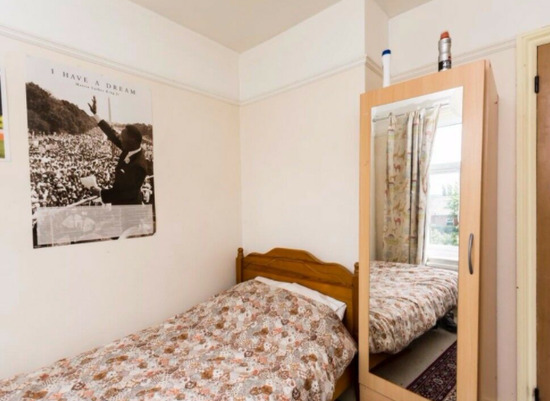 Student Accommodation - 5 Bedroom Available - House to Rent  5