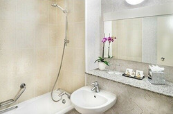 Double En-Suite Rooms to Rent Scarsdale Place thumb-47931