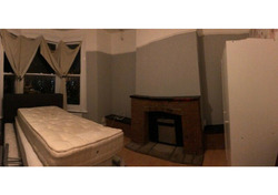 3 Bedroom First Floor Flat to Let thumb 3