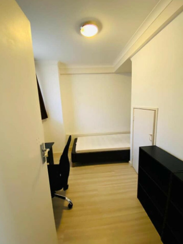 Spacious Large Double Room to Rent  2