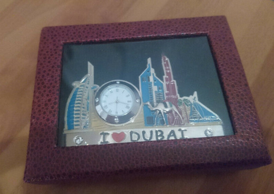 Dubai Desk Ornament with Clock  2