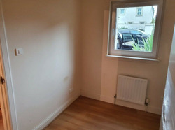 Mid Terrace, 2 Bedrooms House with Balcony
