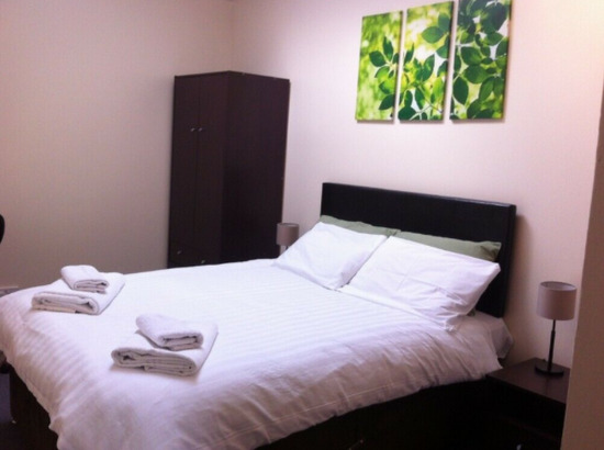 Single & Twin Rooms to Rent - Guild Street   1