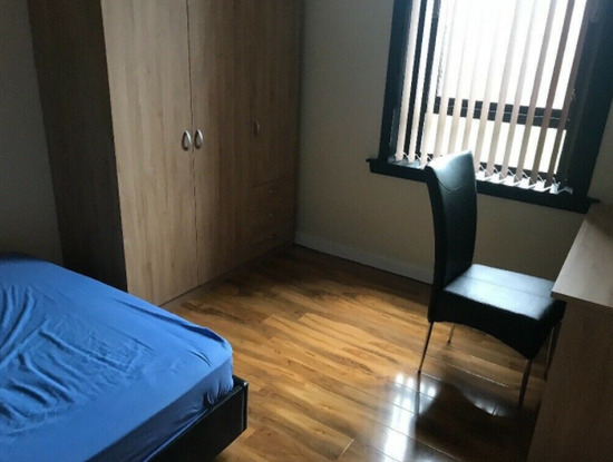 3 Bedroom Flat To Let  4