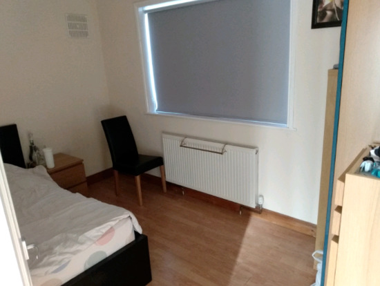 Room for Rent - £450pm  0