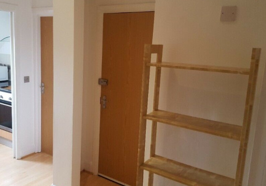 Clean and Spacious 2 Bed Flat  6