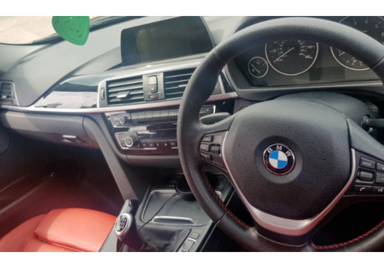 2016 BMW 318i   3