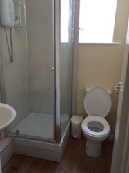 3 Bed Newly Renovated Fully Furnished Flat thumb 7
