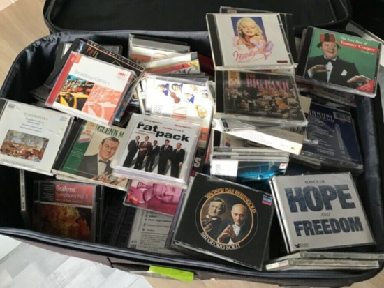 Large Collection of Over 100 Classical and Big Band Cds  0