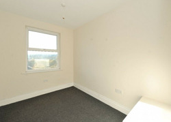 New 3 Bed Flat to Let on the Oval in Walker thumb 2