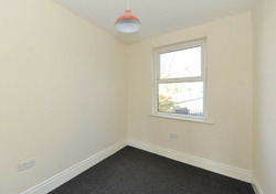 New 3 Bed Flat to Let on the Oval in Walker thumb 4
