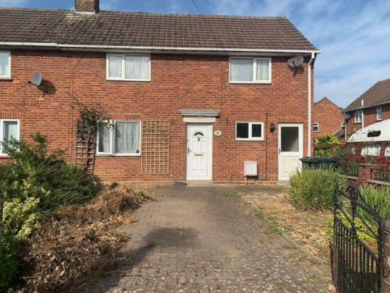 3 Bed Semi Detached House in Evesham  0