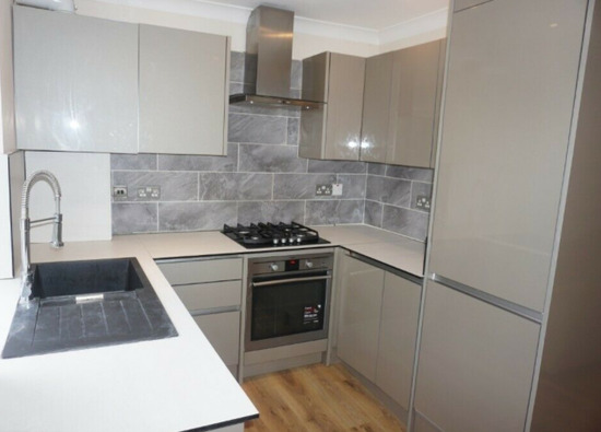 Beautiful Two-Bedroom Flat to Rent  4