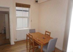 Beautiful Two-Bedroom Flat to Rent thumb-49336