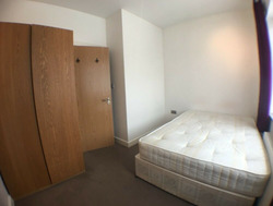Impressive 3 Bedrooms First Floor Flat Available to Rent