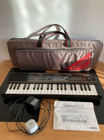 Casio Casiotone MT-52 Electronic Musical Instrument Keyboard  0
