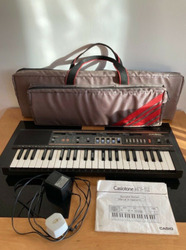 Casio Casiotone MT-52 Electronic Musical Instrument Keyboard