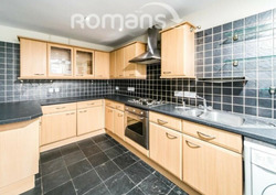 3 Bed Room Terrace House in Central Reading for Rent