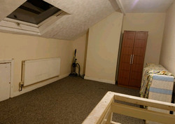 Room to Rent in 2 Bed House LS11